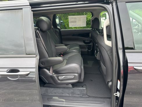 New 2026 Kia Carnival SX Prestige image 12