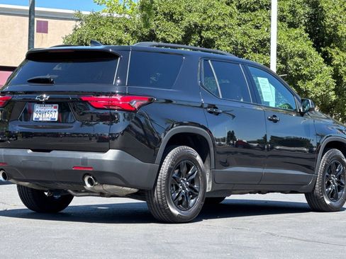 Used 2022 Chevrolet Traverse LS w/ Midnight/Sport Edition image 3