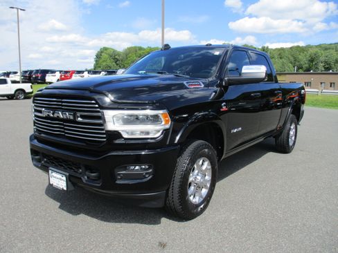 Used 2020 RAM 2500 Laramie AWD/4WD image 1