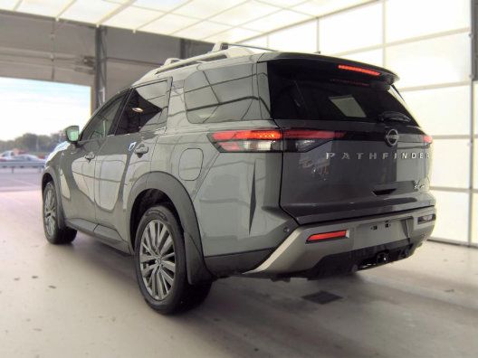 Used 2025 Nissan Pathfinder SL w/ SL Premium Package AWD/4WD image 2