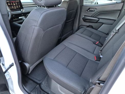 New 2026 GMC Canyon Elevation w/ Convenience Package image 11