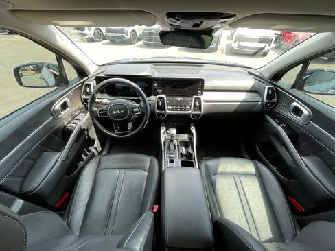 Used 2023 Kia Sorento SX AWD/4WD image 19