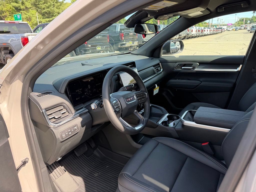 New 2027 GMC Terrain Elevation w/ Elevation Premium Package AWD/4WD image 16