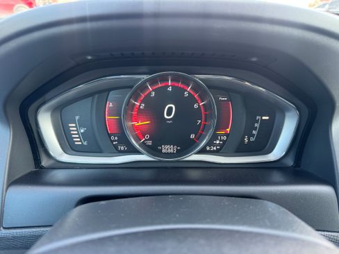 Used 2017 Volvo XC60 T6 Dynamic w/ Advanced Package AWD/4WD image 19
