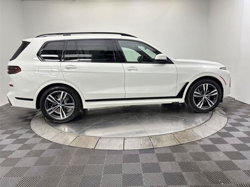 New 2027 BMW X7 xDrive40i w/ M Sport Package AWD/4WD image 17