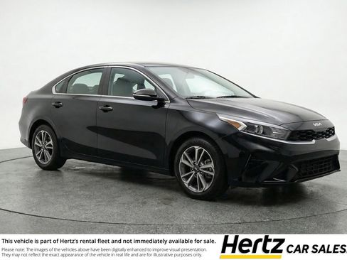 Used 2024 Kia Forte LXS image 1