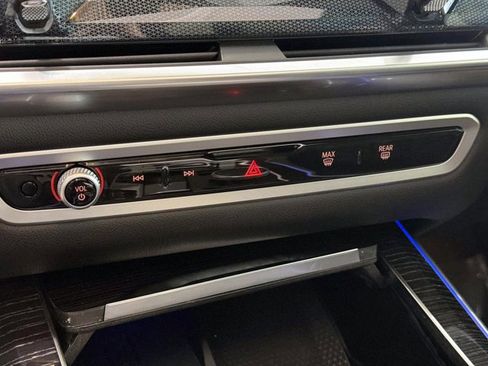 Used 2026 BMW X5 xDrive40i w/ M Sport Package image 24