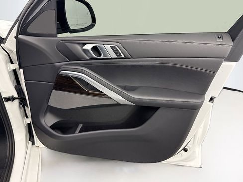 Used 2025 BMW X6 xDrive40i image 24