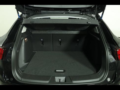 Used 2024 Chevrolet Trax LT w/ Driver Confidence Package image 15