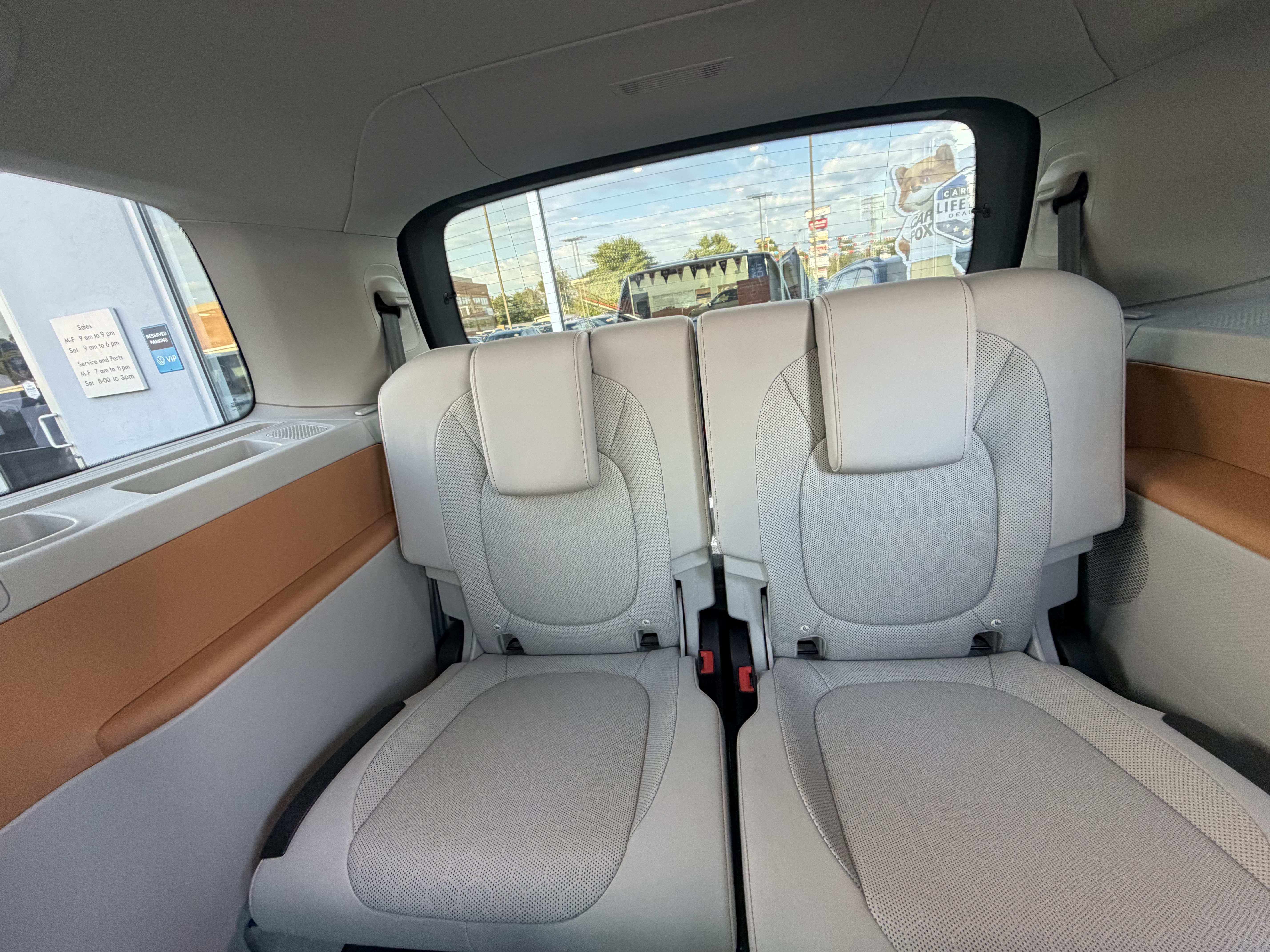 Used 2025 Volkswagen ID. Buzz 1st Edition AWD/4WD image 25