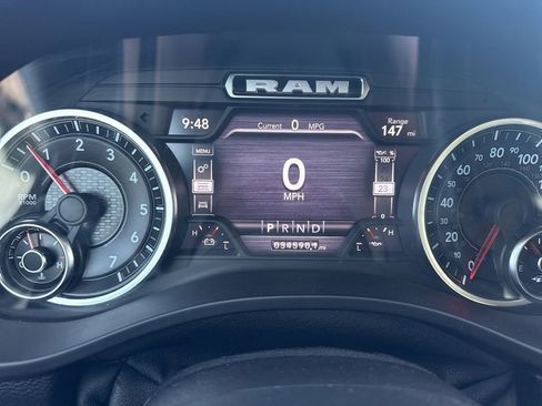 Used 2022 RAM 1500 Laramie AWD/4WD image 23