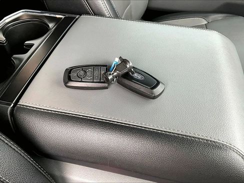 Used 2023 Ford F150 Lariat image 16