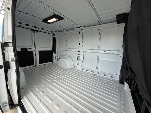New 2026 RAM ProMaster 1500 w/ Convenience Group FWD image 27