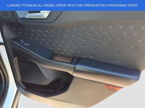 Used 2020 Ford Escape Titanium w/ Titanium Premium Package 2.0 image 12