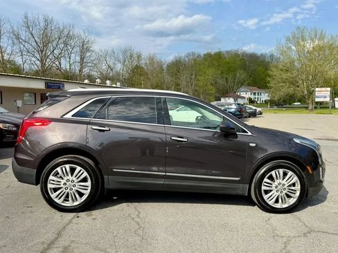 Used 2017 Cadillac XT5 Premium Luxury AWD/4WD image 9
