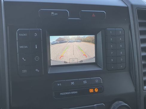 Certified 2022 Ford F250 XL w/ Power Equipment Group image 18