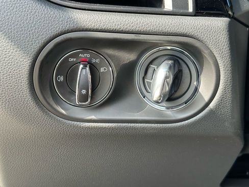 Used 2026 Porsche Macan image 34