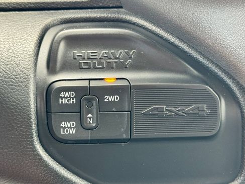 Used 2019 RAM 2500 Big Horn AWD/4WD image 28