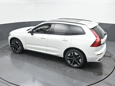 New 2026 Volvo XC60 B5 Plus w/ Climate Package AWD/4WD image 37