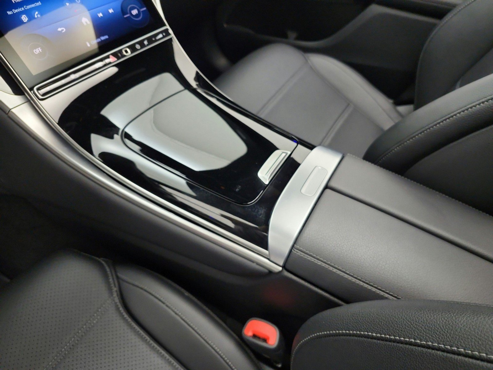 Certified 2026 Mercedes-Benz GLC 300 4MATIC image 11