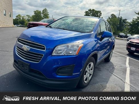 Used 2015 Chevrolet Trax LS FWD image 1