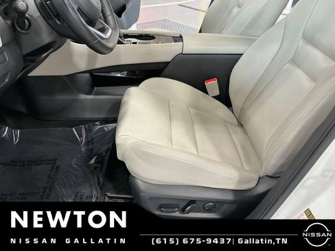 Used 2023 Nissan Rogue SL w/ SL Premium Package FWD image 15