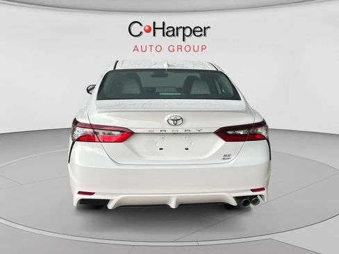 Used 2022 Toyota Camry SE w/ Cold Weather Package AWD/4WD image 4