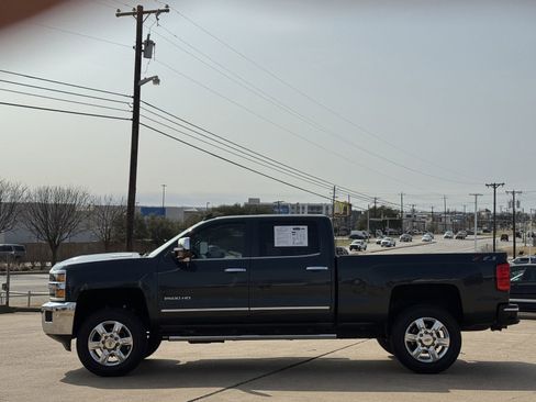 Used 2018 Chevrolet Silverado 2500 LTZ w/ Duramax Plus Package image 7