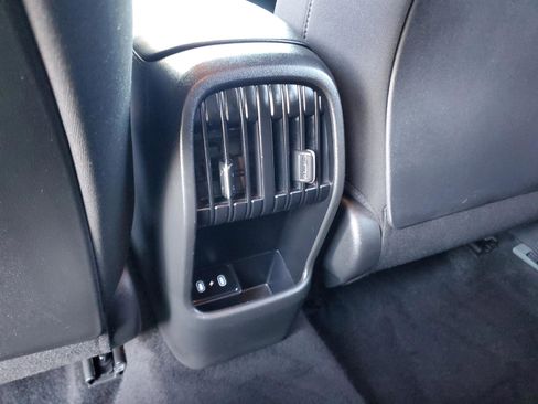 Used 2025 Hyundai Kona SEL image 17