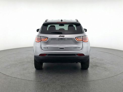 Used 2025 Jeep Compass Trailhawk AWD/4WD image 7