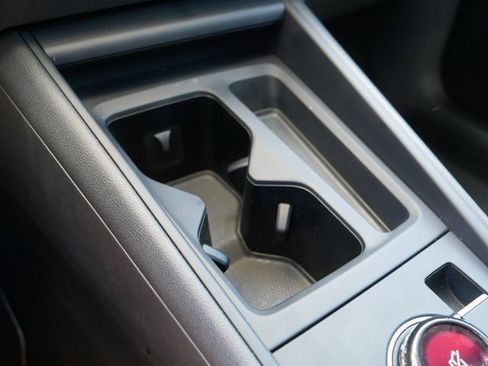 Certified 2025 Volkswagen Tiguan SE AWD/4WD image 36