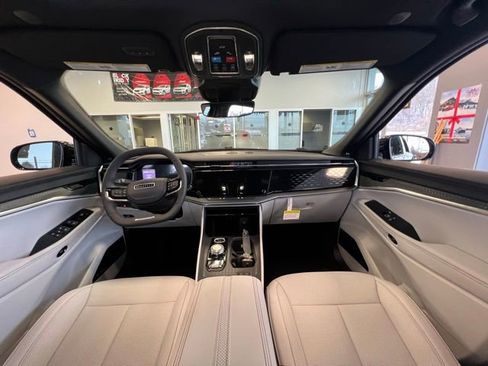 New 2025 Jeep Wagoneer S Limited AWD/4WD image 10