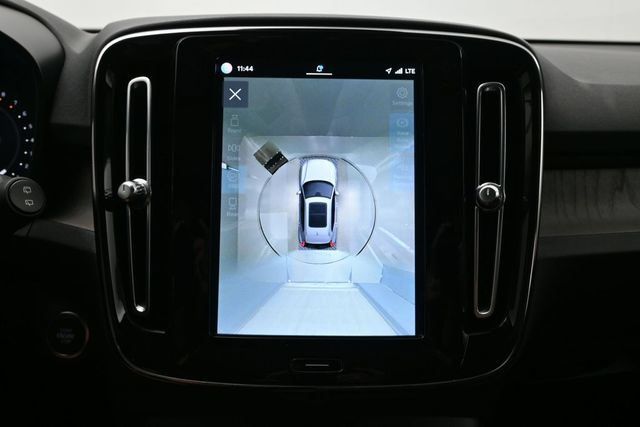 Used 2023 Volvo XC40 B5 Ultimate w/ Protection Package Premier AWD/4WD image 21