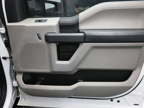 Used 2018 Ford F250 XL w/ Power Equipment Group image 29