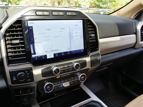 Used 2022 Ford F250 Lariat w/ Tremor Off-Road Package image 11