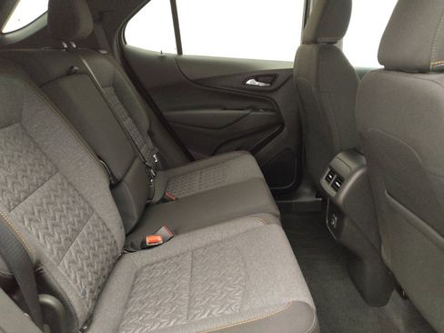 Used 2023 Chevrolet Equinox LT FWD image 19