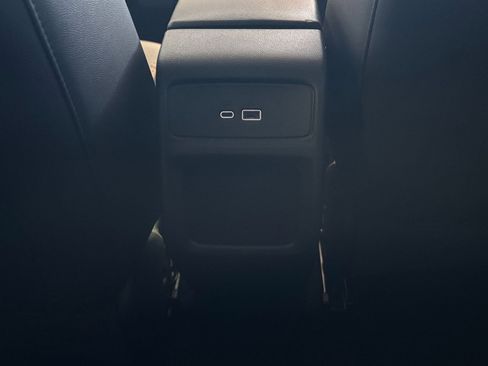 Used 2025 Chevrolet Trax LT image 23