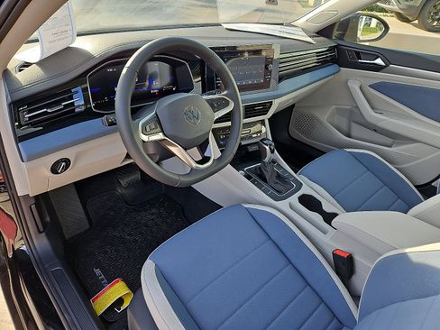 New 2026 Volkswagen Jetta SE image 10