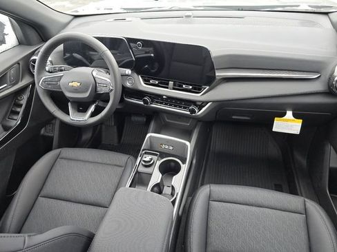 New 2026 Chevrolet Equinox LT w/ Convenience Package II image 24