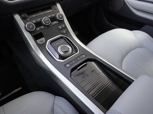 Used 2017 Land Rover Range Rover Evoque SE AWD/4WD image 14
