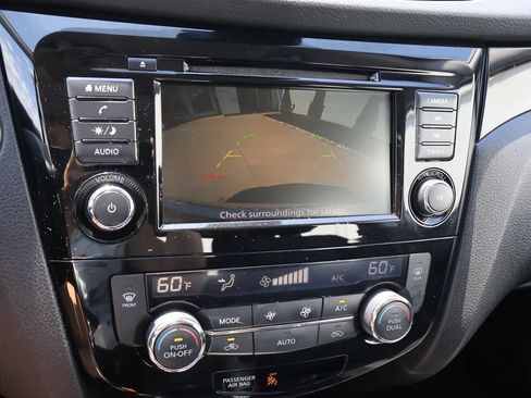 Used 2022 Nissan Rogue Sport SV AWD/4WD image 30