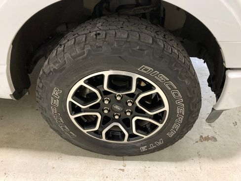 Used 2021 Ford F150 Lariat w/ Equipment Group 502A High AWD/4WD image 14
