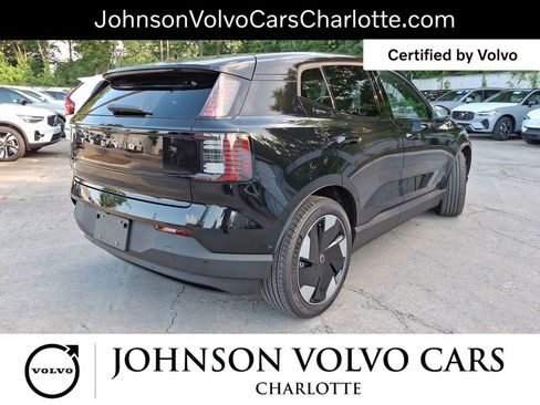Used 2025 Volvo EX30 Ultra w/ Climate Package image 12