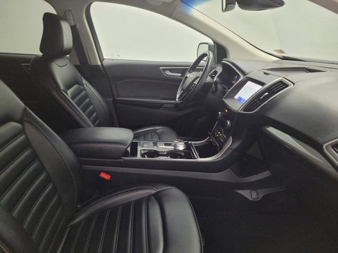 Used 2020 Ford Edge SEL FWD image 21