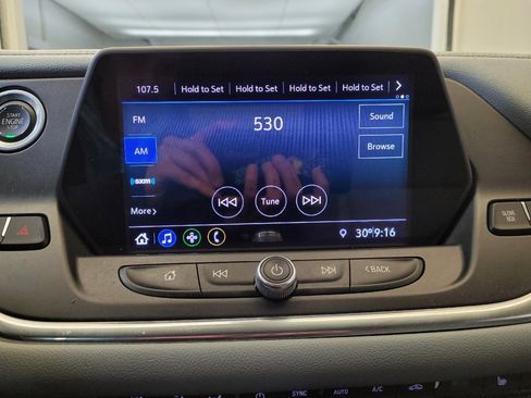 Used 2020 Chevrolet Blazer LT image 25