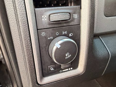 Used 2016 RAM 1500 Express image 13