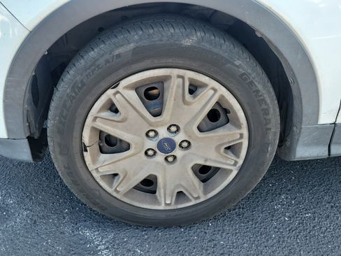 Used 2014 Ford Escape S image 5