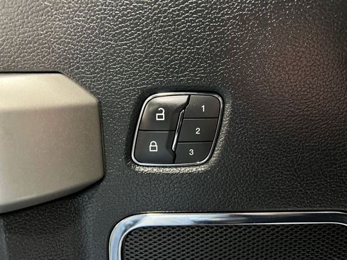 Used 2018 Ford F150 Lariat image 14