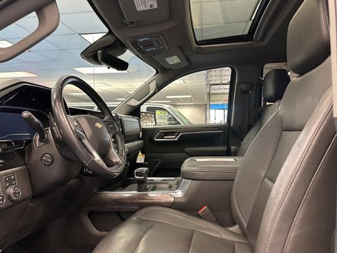 Certified 2022 Chevrolet Silverado 1500 LTZ w/ LTZ Premium Package image 22