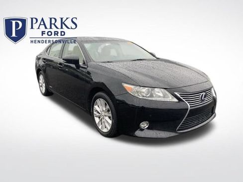 Used 2014 Lexus ES 300h w/ Luxury Package w/Bamboo Trim FWD image 1